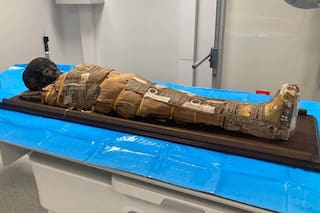 Encontraron un papiro oculto en una momia de más de 2000 años de antigüedad