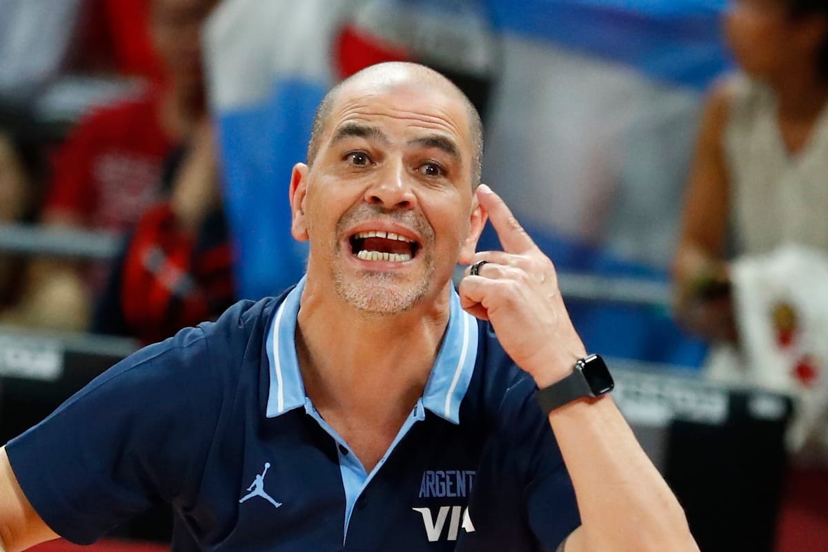 El entrenador argentino, Sergio Hernandez