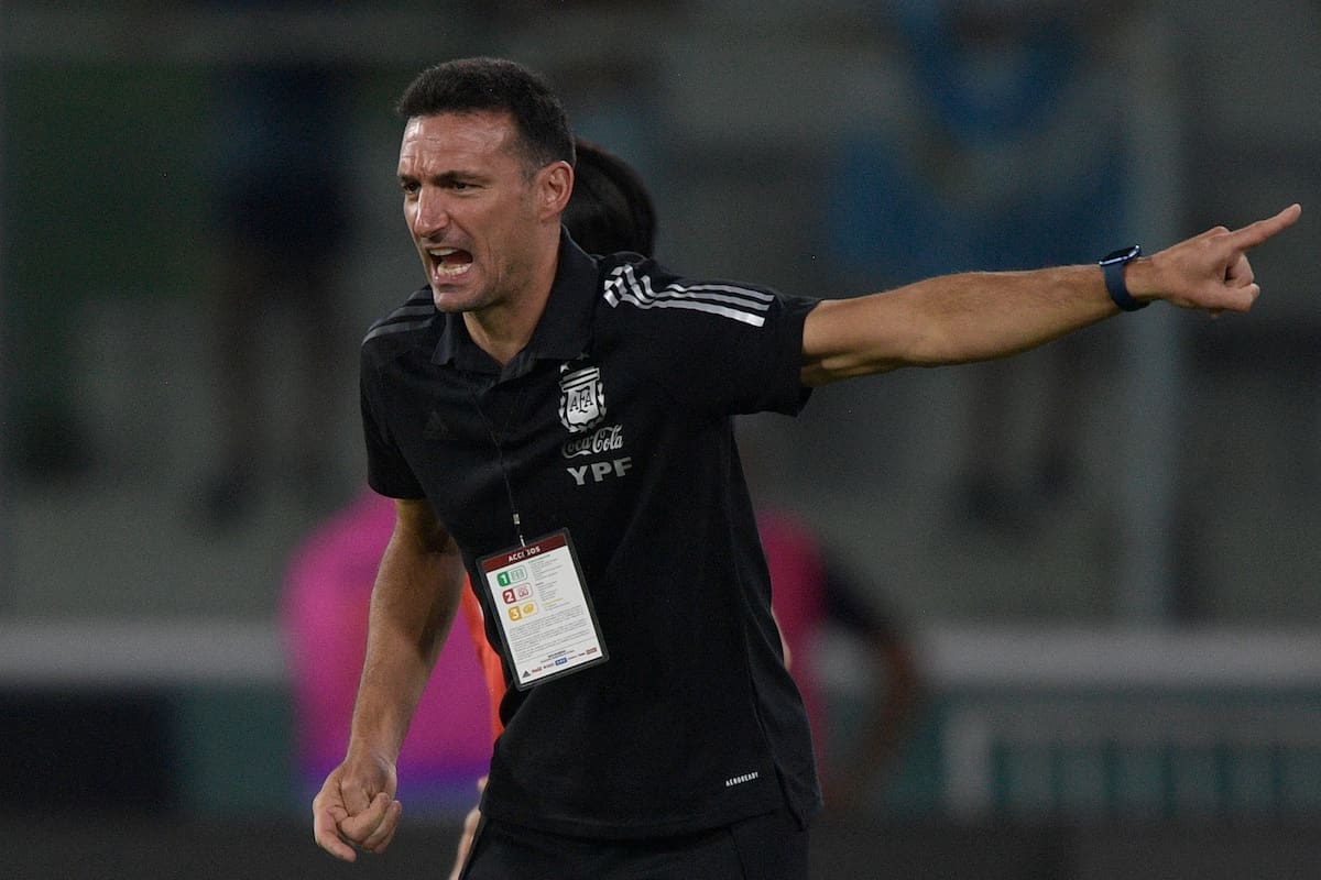 El entrenador de Argentina, Lionel Scaloni, podría realizar varios cambios en los próximos dos partidos