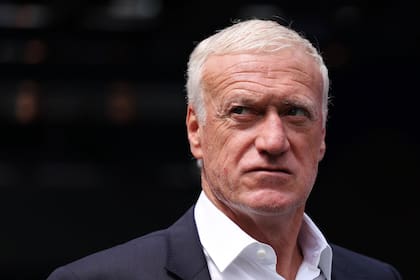 El entrenador de Francia, Didier Deschamps, le restó importancia al favoritismo de su equipo