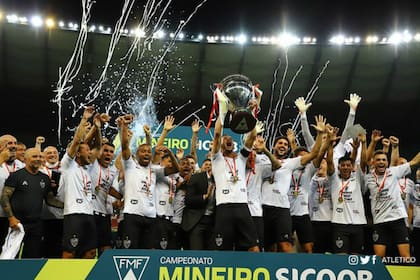 El entrenador logró su primer título con Atlético Mineiro, equipo en el que asumió en marzo pasado