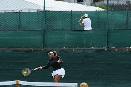 El entrenamiento de Serena Williams y Rafael Nadal en Wimbledon, lona de por medio