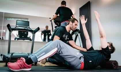 El entrenamiento físico y el cuidado nutricional son fundamentales en los equipos profesionales