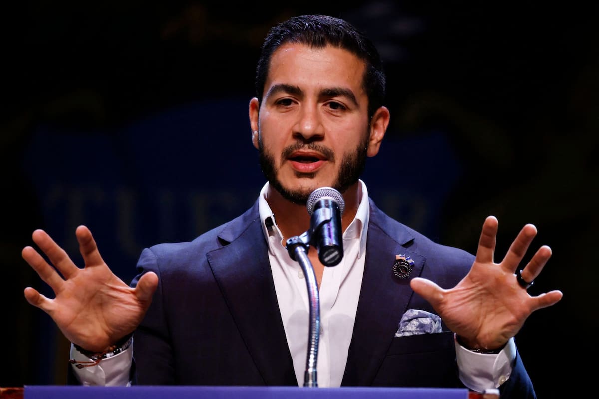 El epidemiólogo y exdirector de Salud de Detroit, Abdul El-Sayed, ganó la ajustada primaria demócrata al Senado en Michigan frente a la moderada Haley Stevens