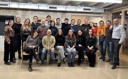 El equipo completo de ELEM Biotech