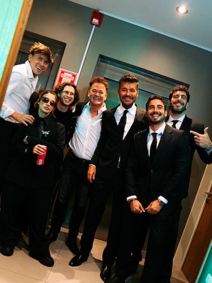 El equipo completo de Nadie dice Match