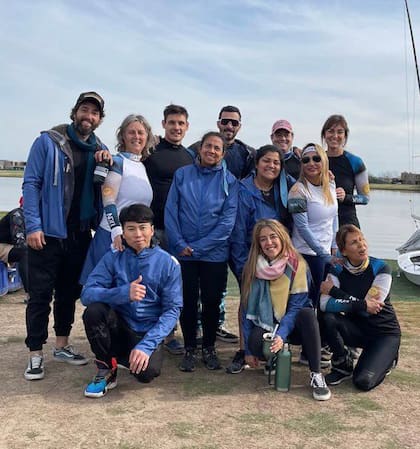 El equipo completo: Silvia González, Gisela Pérez, Ornella Calvete, Marcos Steinborn, Elizabeth Zorrilla, Sergio Bracco, Silvia Caruso, Noelia Lunardelli, Ana María Felici, Alejandro Rodríguez, Virginia Martínez Unzaga y Mauricio Acuña