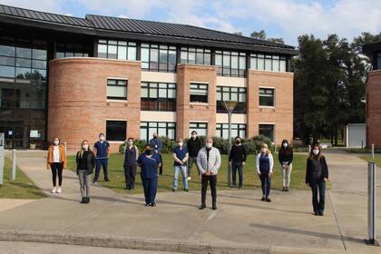 El equipo de Argenomics en el parque empresarial Austral