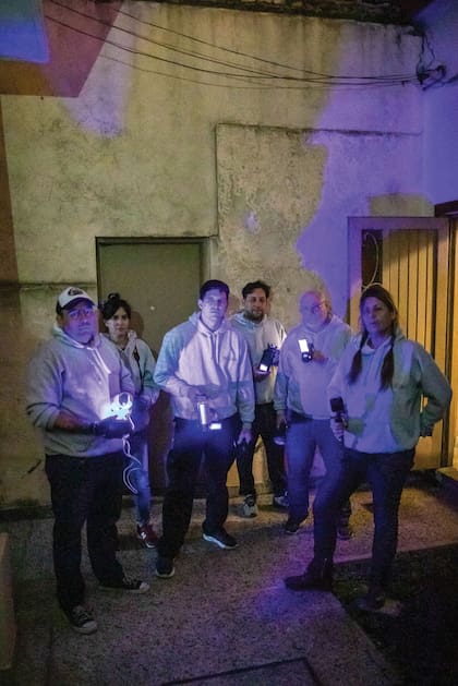El equipo de Dogma: Ariel López, Estefanía Mauricio, Diego Cosco, Martín Zero, Jorge Fernández Gentile y Mariana Lutz.