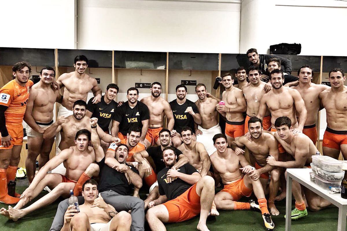 El Equipo de Jaguares en el festejo intimo.