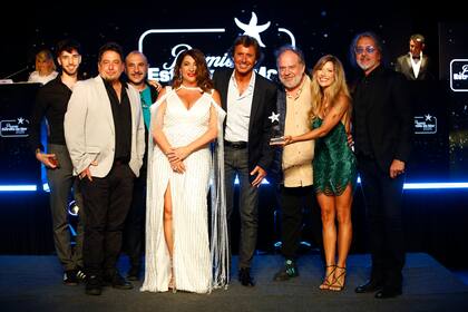 El equipo de La cena de los tontos, sin Bossi