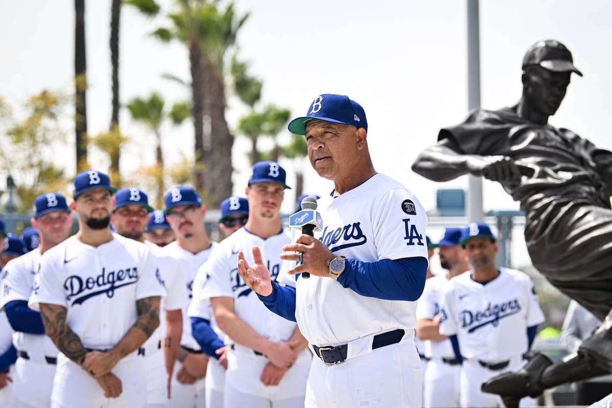 El equipo de los Dodgers planea emitir un comunicado este jueves tras las críticas por su silencio contra las redadas migratorias en Los Angeles