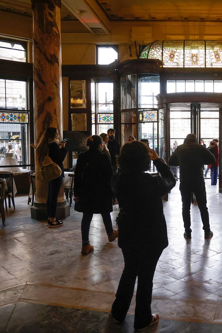 El equipo de restauradores incluyó a más de 40 expertos