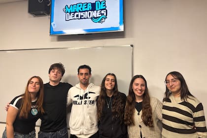 El equipo, detrás de "Marea de Decisiones"