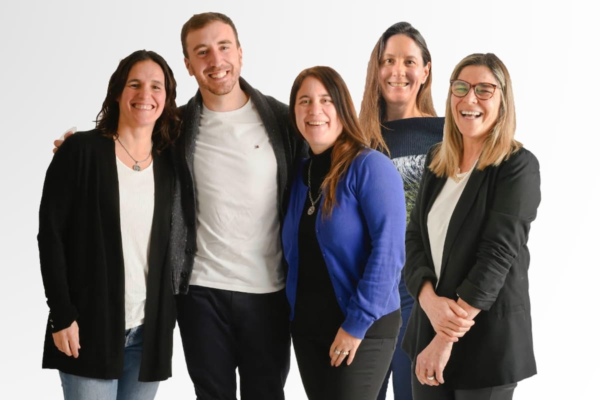 El equipo está integrado por Florencia Salcedo, Matias Figliozzi, Vera Alvarez, Daniela Caprile, Claudia Casalongue