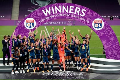El equipo femenino de Olympique de Lyon obtuvo su séptima Champions League y además logró su quinta de manera consecutiva