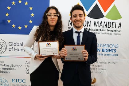El equipo ganador estaba compuesto por los estudiantes Magdalena Rochi y Ezequiel Steuermann