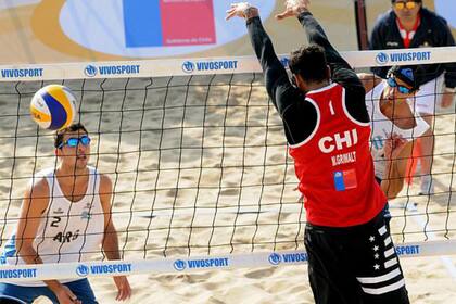 El equipo masculino cayó ante el local en Santiago