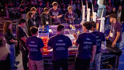 El equipo “Sanjobits101”, de la Escuela Técnico Profesional y Secundaria NRO 8013 San José de la provincia de Santa Fe, se consagró campeón nacional de la Copa Robótica Educabot 2026