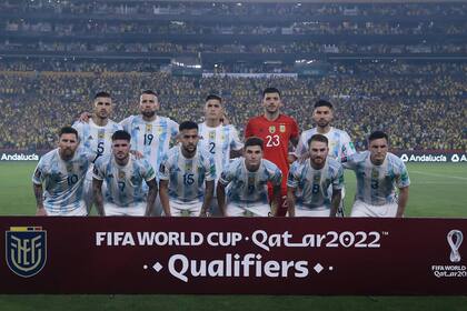 El equipo titular argentino que enfrentó a Ecuador por las eliminatorias de la Copa del Mundo Qatar 2022