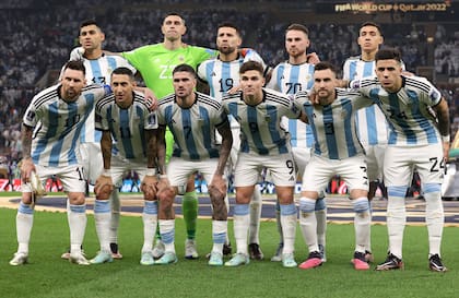El equipo titular de Argentina vs. Francia en la final del Mundial 2022 (Photo by Julian Finney/Getty Images)