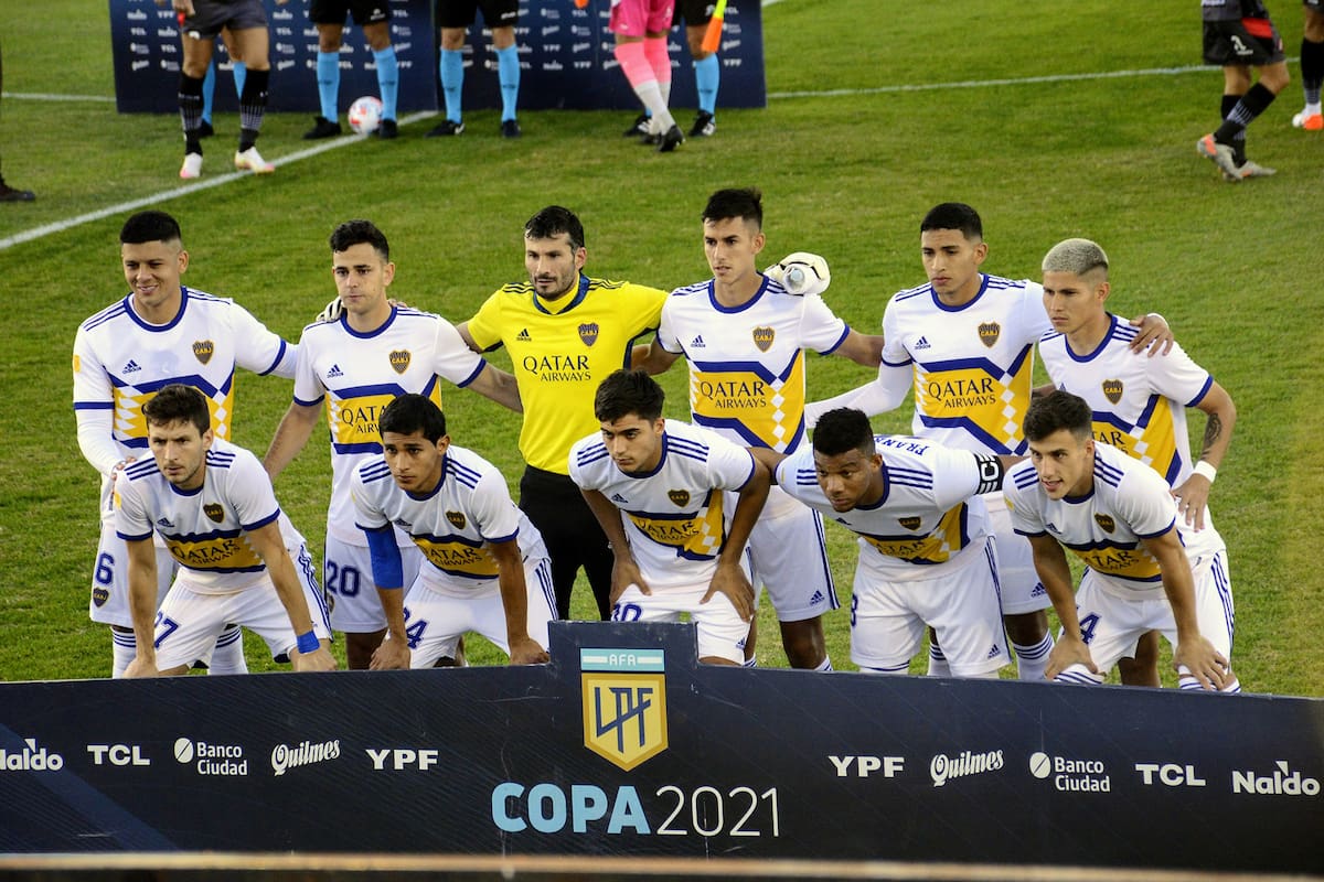 El equipo titular de Boca vs. Patronato: entre ellos hubo juveniles (los debuts de Renzo Giampaoli y Ezequiel Fernández) y también experimentados: el arquero Javier García, el central Marcos Rojo y el volante Jorman Campuzano