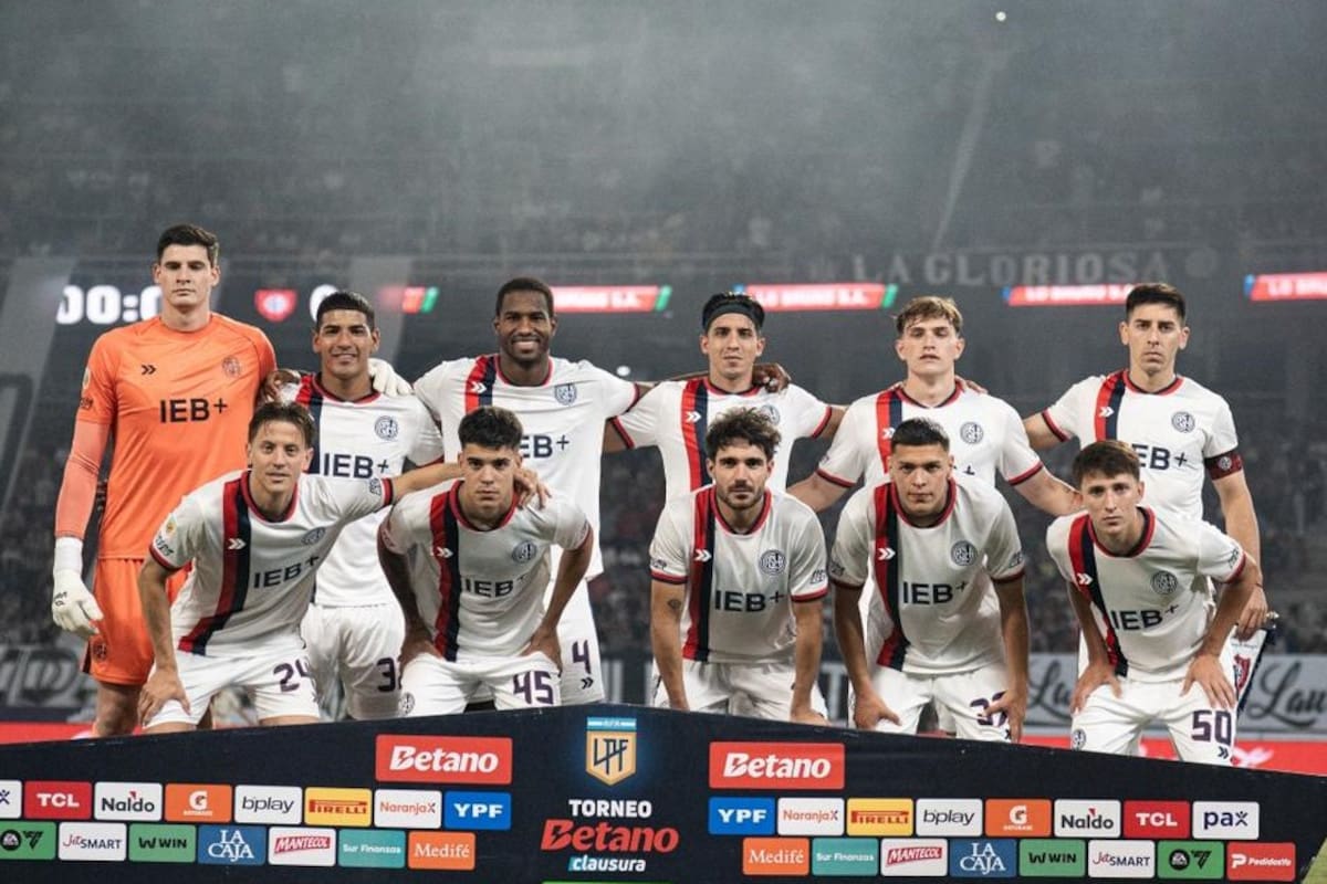 El equipo titular de San Lorenzo que salió a jugar ante Central Córdoba en Santiago del Estero, en el último partido oficial de 2025
