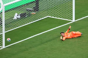 Bielsa se va de un Mundial con otro fracaso: Uruguay perdió con España y quedó eliminado en la primera rueda