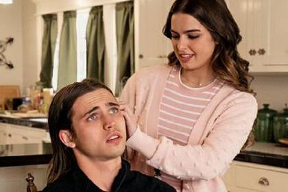 Él es así, la historia romántica que es furor en Netflix sigue liderando el ranking de lo mas visto