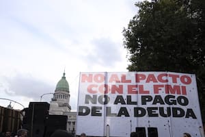 El escenario fue apostado sobre la avenida Rivadavia, a la altura de Rodríguez Peña.