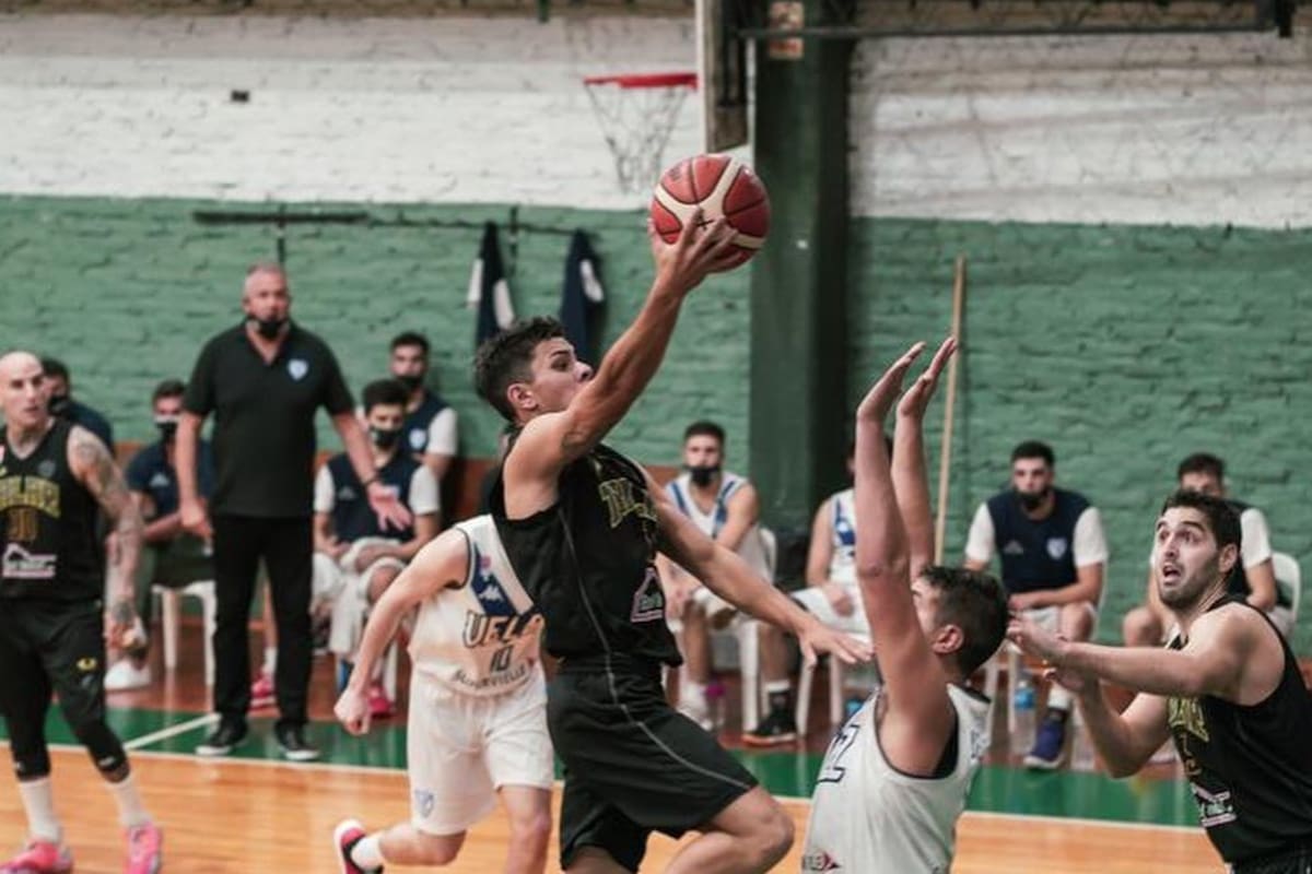 El escolta de Sportivo Pilar, Mariano Rabazano volvió a jugar al básquet luego de perder su ojo izquierdo el 3 de agosto, al recibir un balazo en la cara en un intento de robo en Boulogne