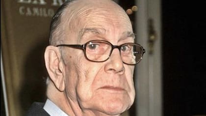 El escritor Camilo José Cela