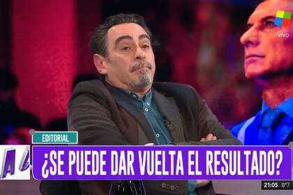 El escritor decidió además borrar todos sus tuits del pasado, en muchos de los cuales criticaba fuertemente al kirchnerismo