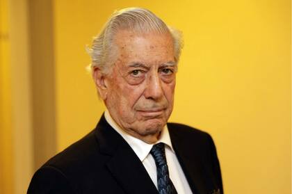 El escritor dijo que le parecía "impresionante" que los electores lleven al poder otra vez a "personas que producen una política absolutemente catastrófica"