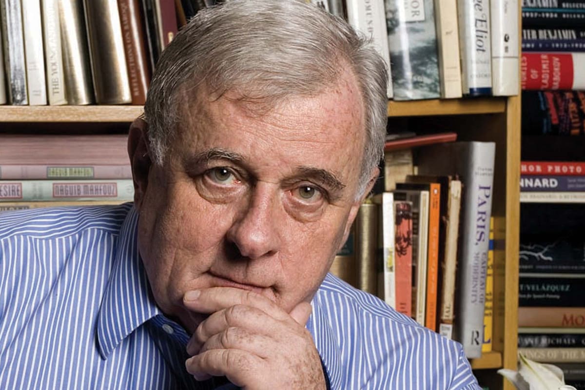 El escritor es, además, el biógrafo de Arthur Rimbaud, Jean Genet y Marcel Proust, entre otros.