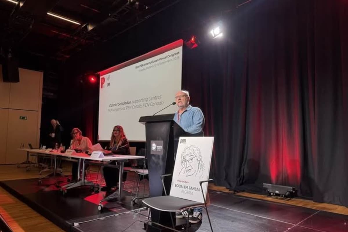 El escritor Gabriel Seisdedos, reelegido en el Consejo Directivo del Centro PEN Internacional