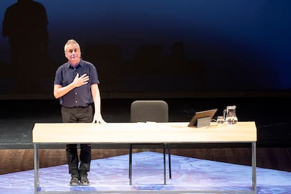 El escritor italiano Alessandro Baricco presentó en el Teatro Colón "Sobre el Tiempo y el Amor"