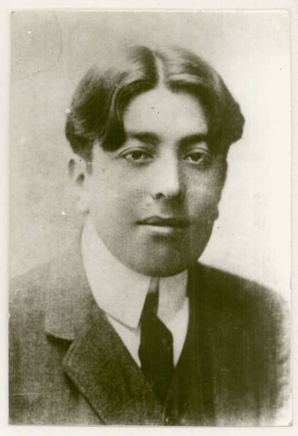 El escritor uruguayo Florencio Sánchez, habitué de los bodegones del pasaje .