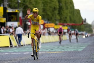 El campeón del Tour Pogačar apunta a ganar la Vuelta a España para completar el triplete