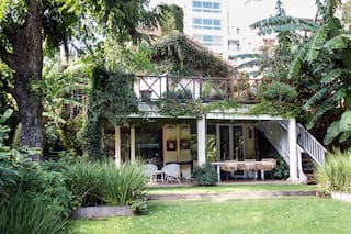 La transformación de un jardín del Bajo Belgrano que ganó sol sin perder intimidad