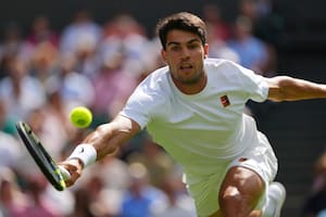 El español Carlos Alcaraz, bicampeón vigente de Wimbledon, se enfrentará este viernes al alemán Jan-Lennard Struff, por la tercera ronda