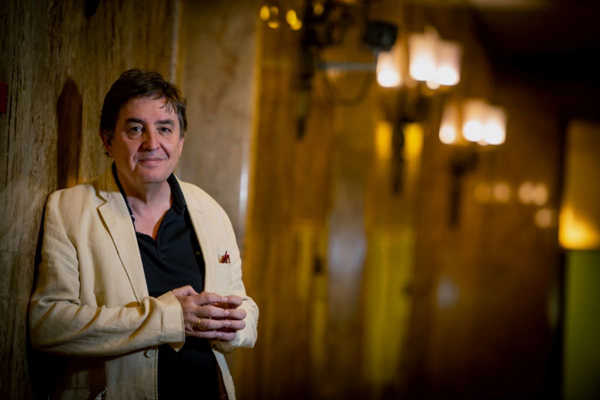 El español Luis García Montero ganó el Premio Internacional Carlos Fuentes