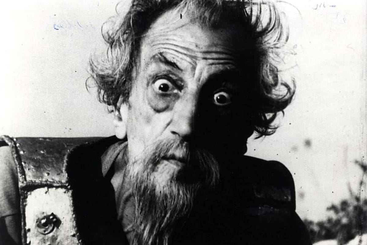 El español Reiguera reemplazó a Mischa Auer, el actor de origen ruso que Welles probó originalmente como Quijote