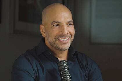 El especialista compartió en su pódcast "The Drive" el ejercicio que es el pilar crucial para la longevidad
