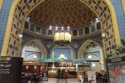 El espectacular Starbucks ubicado en Dubái, Emiratos Árabes Unidos