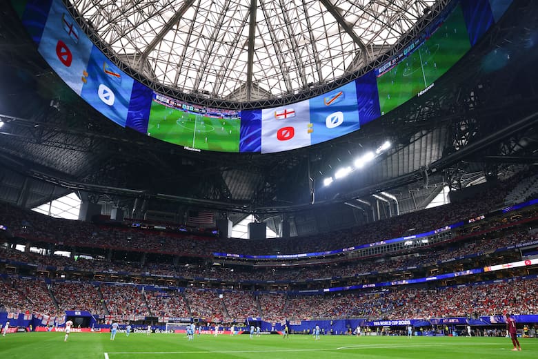 el-estadio-de-atlanta-tiene-la-pantalla-circula-O6ENG4YUBNFSNHY3RQG7ROHJ5M
