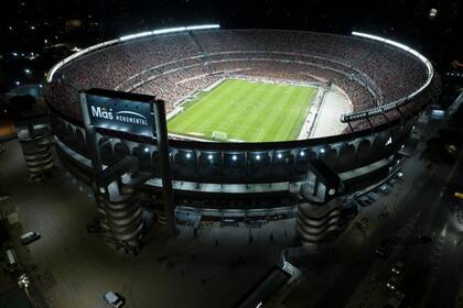 El estadio de River tiene actualmente capacidad para 83 mil espectadores: con el Superclásico estará colmado