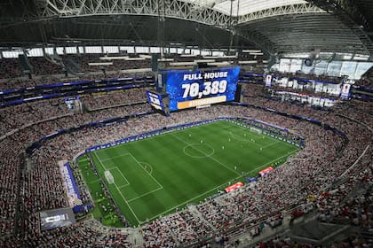 El estadio donde se disputó Inglaterra-Croacia, colmado