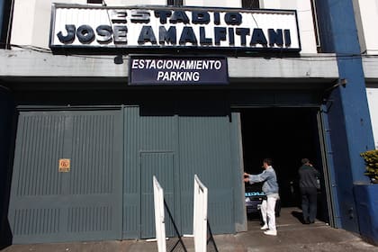 El estadio José Amalfitani fue abierto a las 18.30 para el partido de las 21.30 entre Vélez y River por la Copa Libertadores.