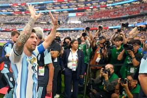 Messi enterró la semana de los rumores y floreció como el máximo goleador en la historia de los mundiales
